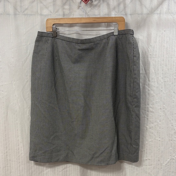 Vintage Liz Claiborne Houndstooth Pencil Skirt - Picture 1 of 5